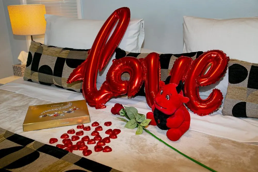 Amore On Buderim Rainforest Cabins Sunshine Coast Aparthotel