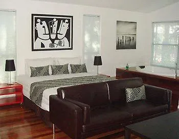**** Aparthotel Amore On Buderim Rainforest Cabins Sunshine Coast Australia